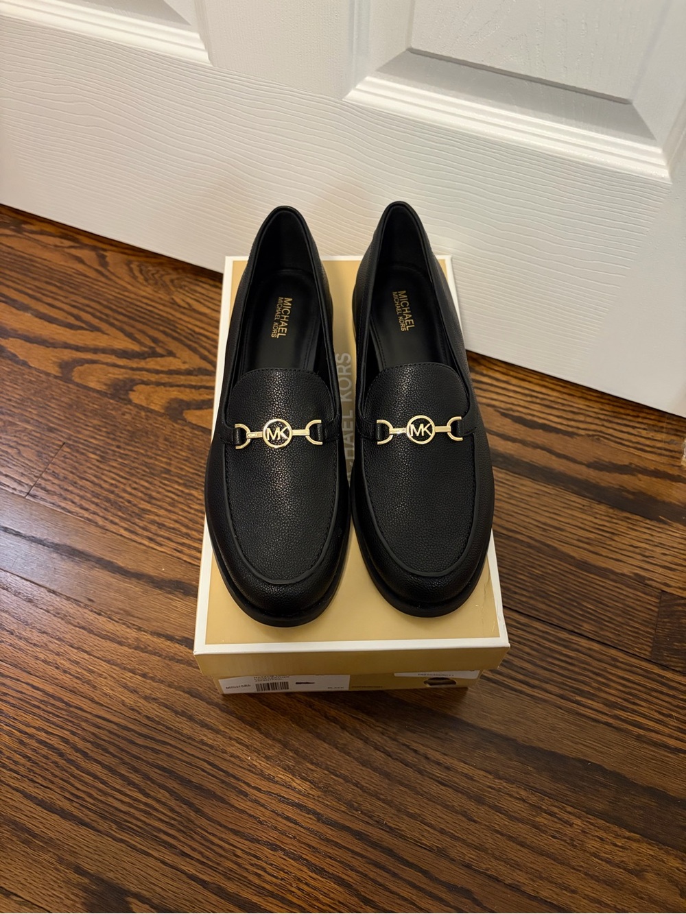 Michael Kors Natalie Black Gold Logo Loafers Size 7.5 - NWT